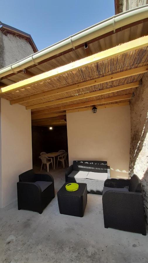 Petite Maison De Village Situee Entre Lacs, Cascades Et Montagnes Virieu-le-Grand ภายนอก รูปภาพ
