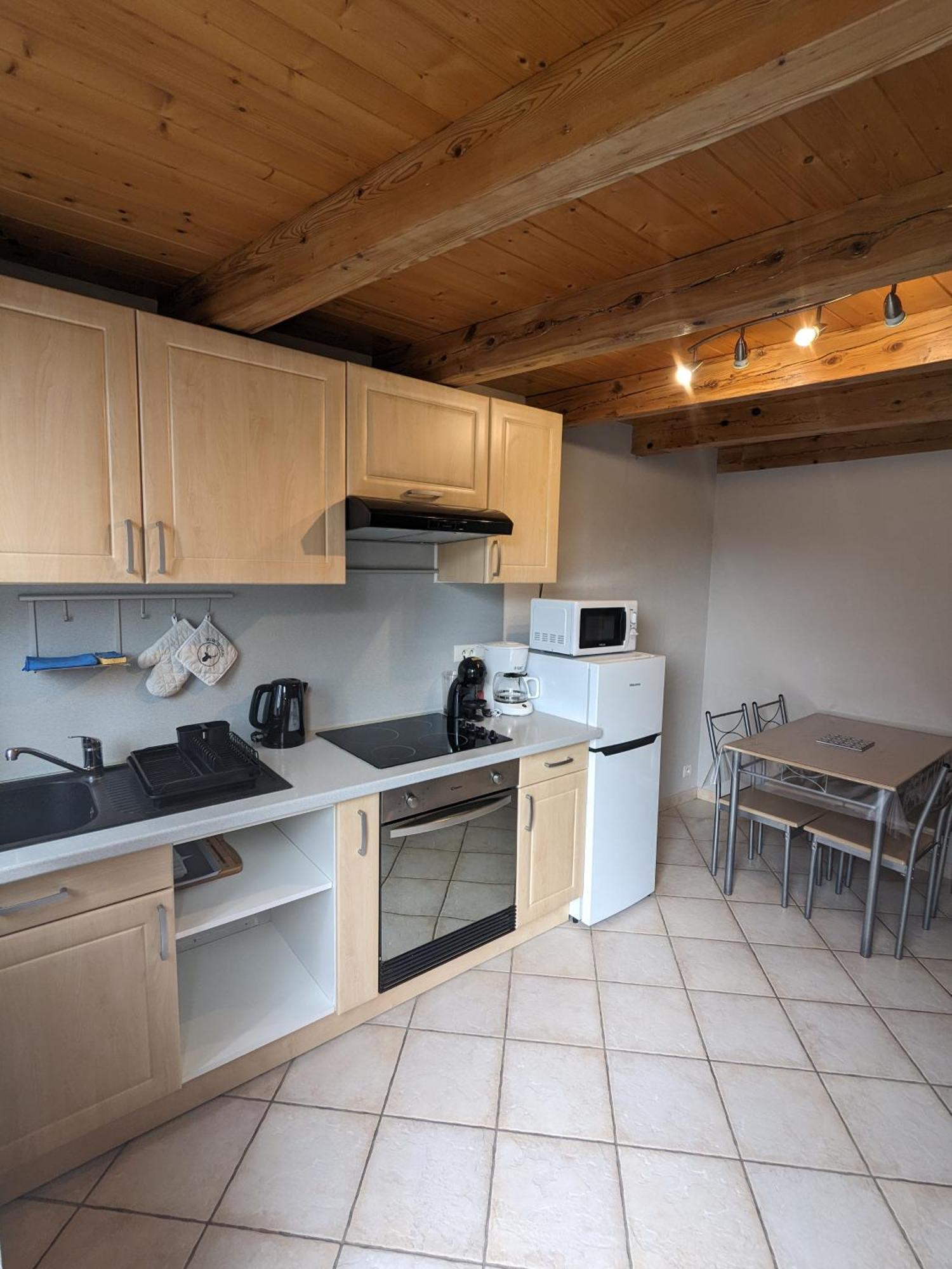 Petite Maison De Village Situee Entre Lacs, Cascades Et Montagnes Virieu-le-Grand ภายนอก รูปภาพ